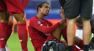 Joël Matip aux soins après sa blessure